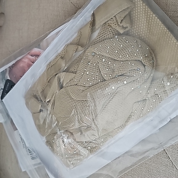 Taupe Diamond GEM nylons - Picture 2 of 3